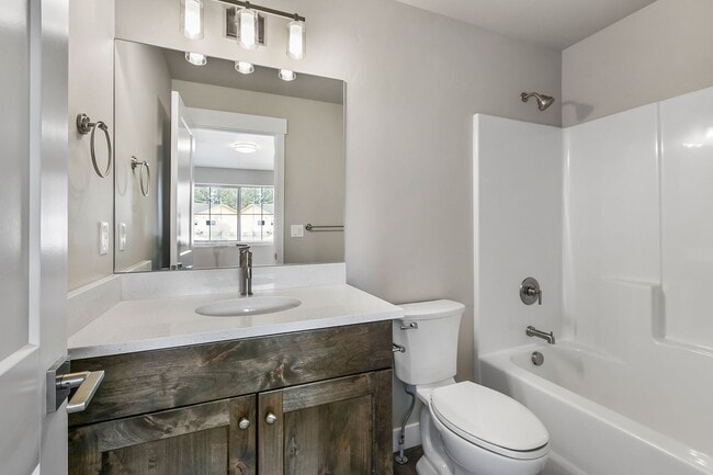 61532 SE Jennifer Ln