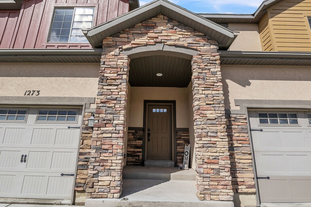1273 N Baycrest Dr in Saratoga Springs, UT - Building Photo