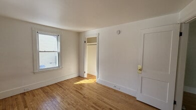 670 Main St in Westbrook, ME - Building Photo - Building Photo