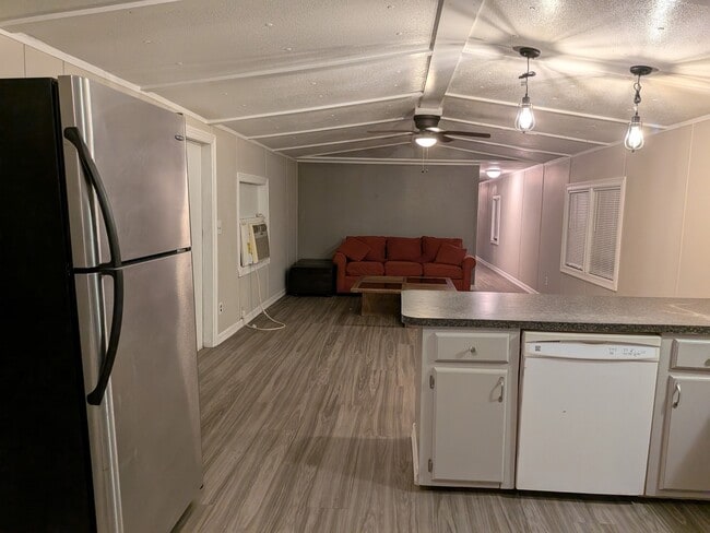 property at 158 W Taylor