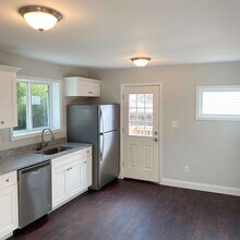 1812 Colmar Rd in Woodlawn, MD - Building Photo - Building Photo