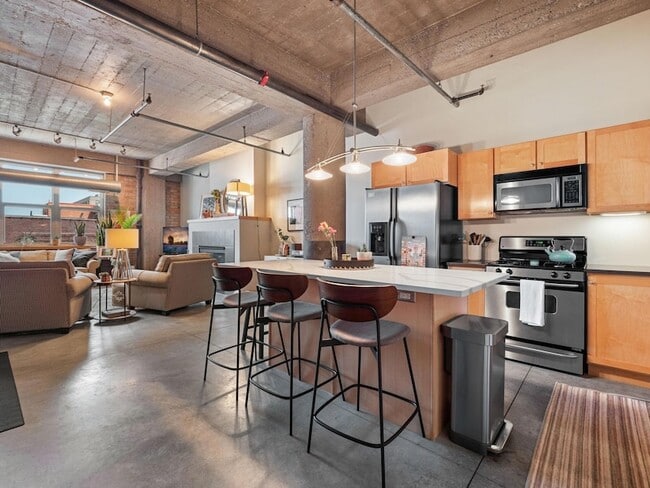 property at 901 N 3rd St