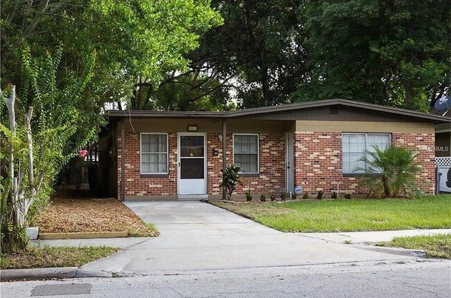 property at 1012 E Emma St