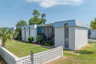 Blakely Place Apartments in Albany, GA - Building Photo - Building Photo