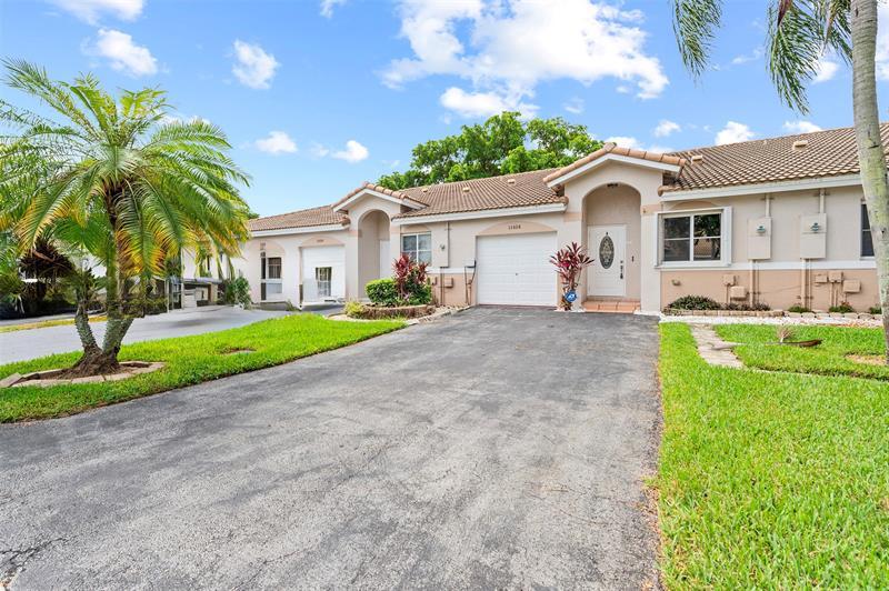 11424 SW 17th Ct in Miramar, FL - Building Photo