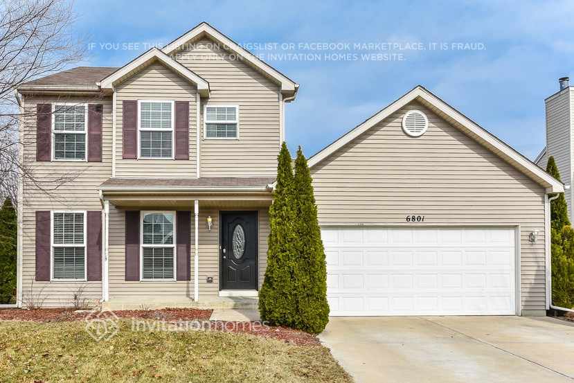 6801 Desert Dr in Plainfield, IL - Building Photo