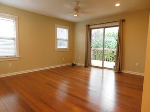 Savier Street Apartments in Portland, OR - Building Photo - Building Photo