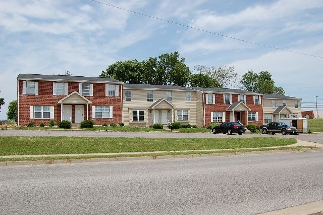 Meadowlark Townhouses