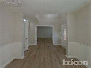 701 Barbee Farm Dr in Monroe, NC - Foto de edificio - Building Photo