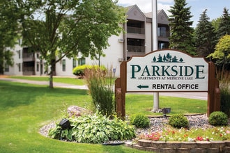 Parkside at Medicine Lake in Plymouth, MN - Foto de edificio - Building Photo