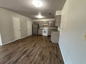 3166 Singletree Ave, Unit B in Springdale, AR - Building Photo - Building Photo