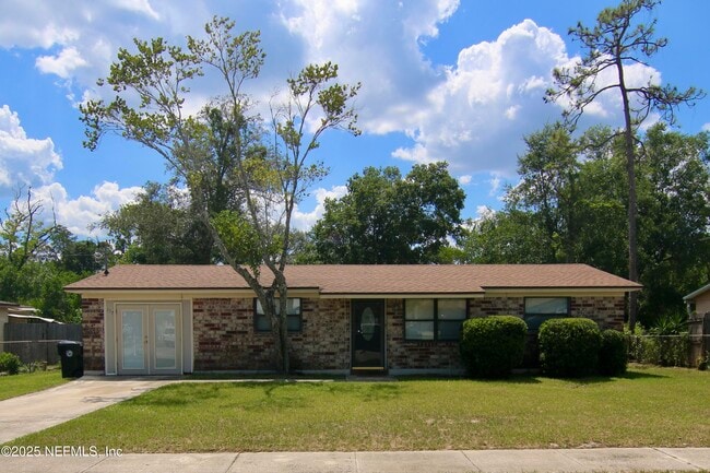 property at 137 Hercules Dr E