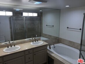 1551 Manning Ave in Los Angeles, CA - Building Photo - Building Photo