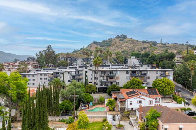 Terrace View in Glendale, CA - Foto de edificio - Building Photo
