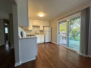 315 E Rose St in Glenwood, IL - Building Photo - Building Photo