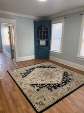 547a E Dover St in Milwaukee, WI - Foto de edificio - Building Photo