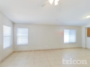 10446 W Orange Dr in Glendale, AZ - Building Photo - Building Photo