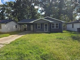 406 SE 1st St in Bryant, AR - Building Photo