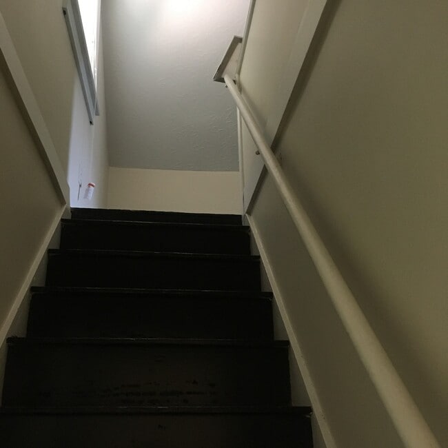 property at 1507 Arling Ave