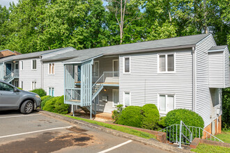 Sharon Lakes in Charlotte, NC - Building Photo - Primary Photo