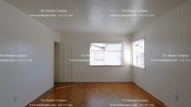 3835 Voltaire St in San Diego, CA - Building Photo - Building Photo