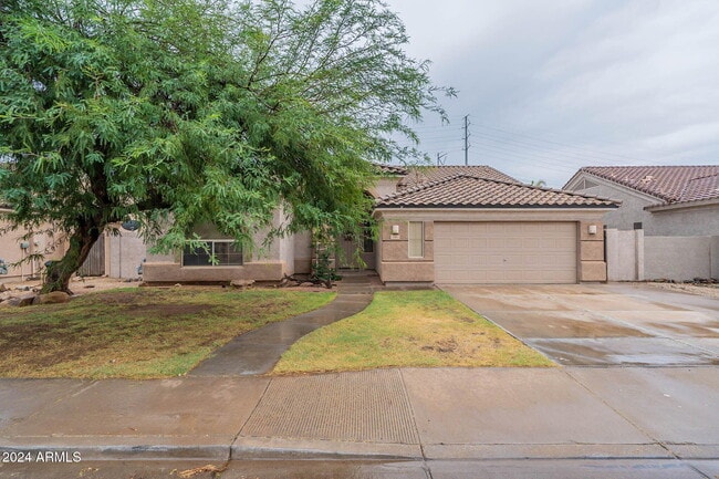 7951 E Posada Ave in Mesa, AZ - Building Photo - Building Photo