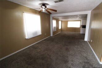 2344 Karen Ave in Kingman, AZ - Building Photo - Building Photo
