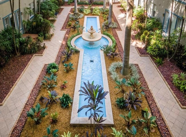 533 NE 3rd Ave in Fort Lauderdale, FL - Building Photo - Building Photo