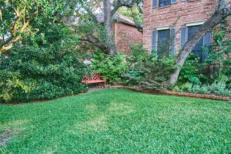 9101 Middlebie Dr in Austin, TX - Building Photo - Building Photo