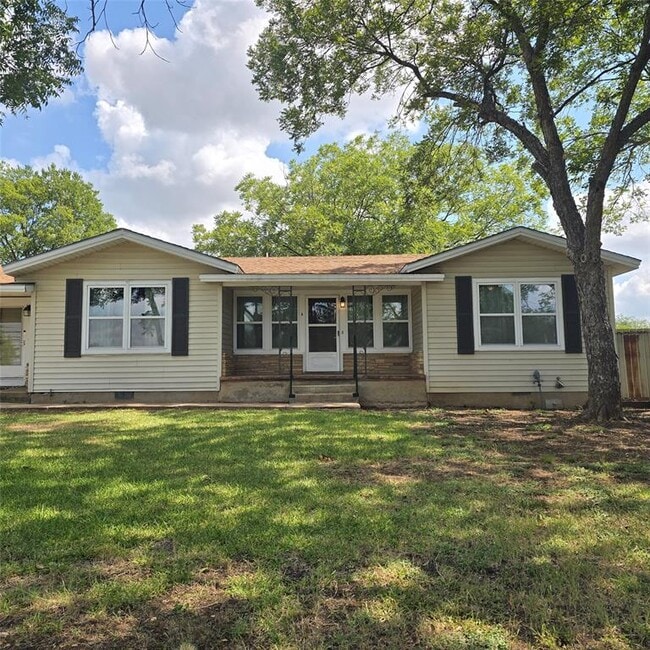 property at 504 Corral Ln