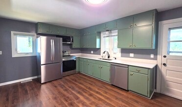 412 Meadow Ln in Lake Zurich, IL - Building Photo - Building Photo