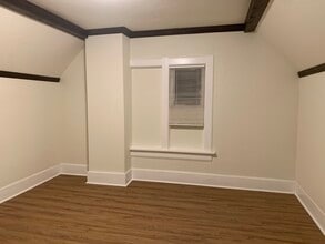 318 N 41st St, Unit 318B in Milwaukee, WI - Foto de edificio - Building Photo