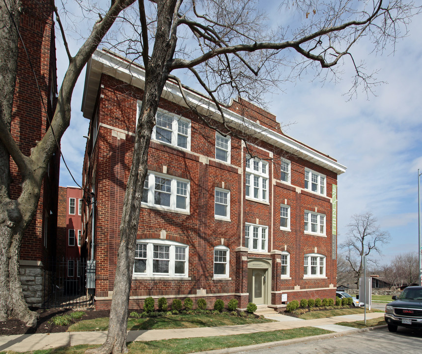 Rockhill Condominiums in Kansas City, MO - Building Photo