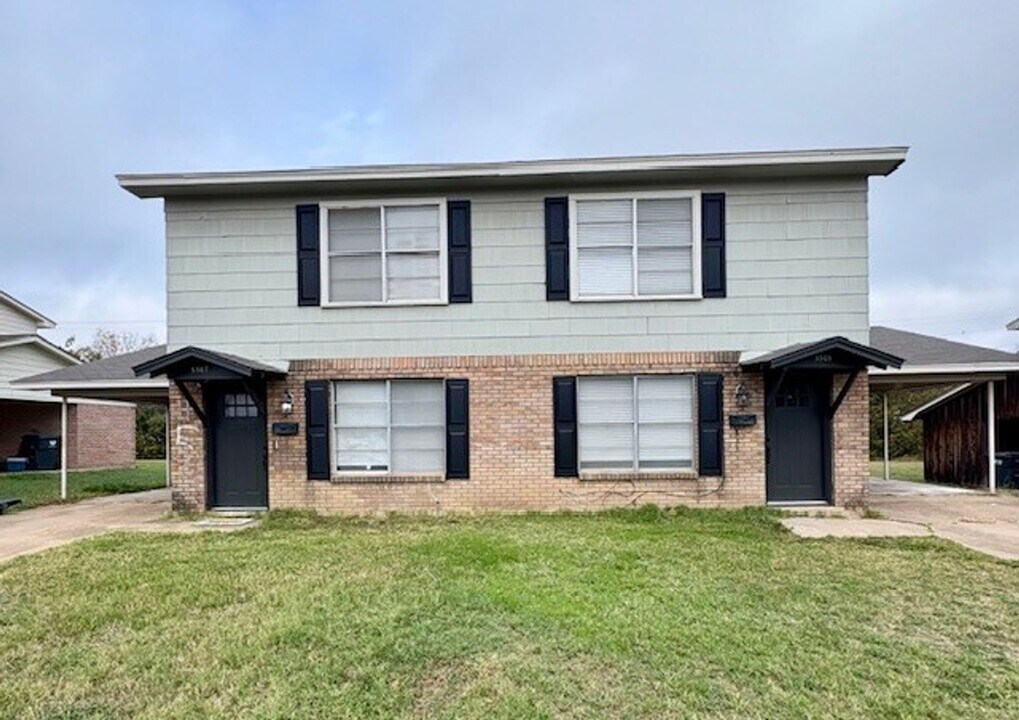 5505-5507 Tennyson Dr in Waco, TX - Foto de edificio