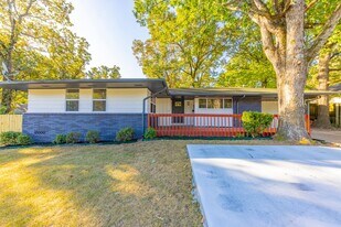 1822 McCain Blvd in North Little Rock, AR - Building Photo