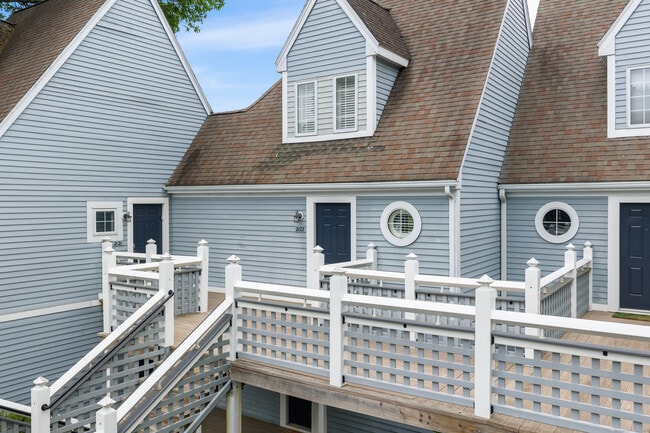 property at 2122 Old Pond Ln