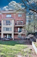 35 Mews Ln in South Orange, NJ - Building Photo - Building Photo