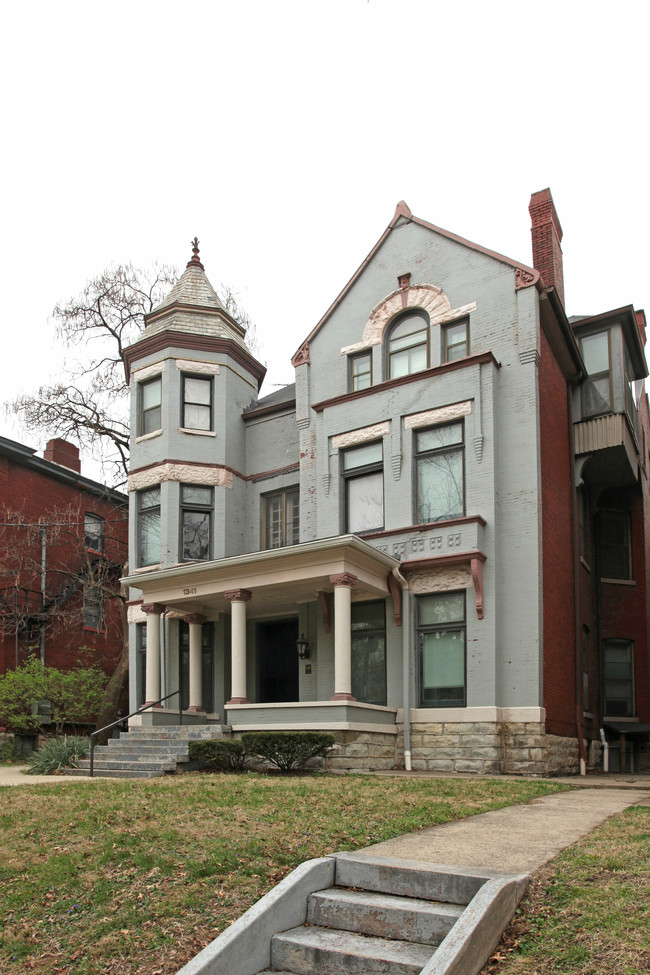 1341 S 3rd St in Louisville, KY - Foto de edificio - Building Photo