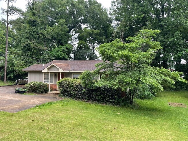 714 Harper Ave in Auburn, AL - Building Photo - Building Photo