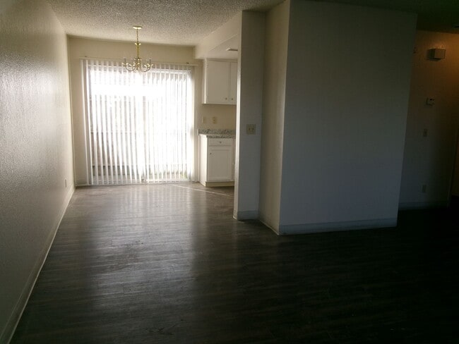 3032 Wentworth Dr in Stockton, CA - Building Photo - Building Photo