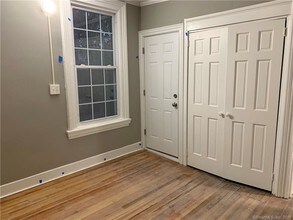981 State St-Unit -2-A in New Haven, CT - Building Photo - Building Photo