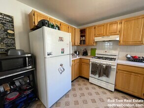 20 Colborne Rd, Unit 11 in Boston, MA - Building Photo - Building Photo