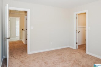 111 Flintlock Wy in New Market, AL - Building Photo - Building Photo
