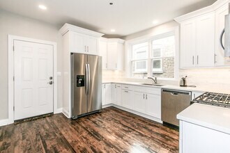 5317 W Montrose Ave in Chicago, IL - Building Photo - Building Photo