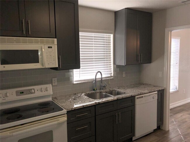 21322 Stillwater Ave in Port Charlotte, FL - Building Photo - Building Photo