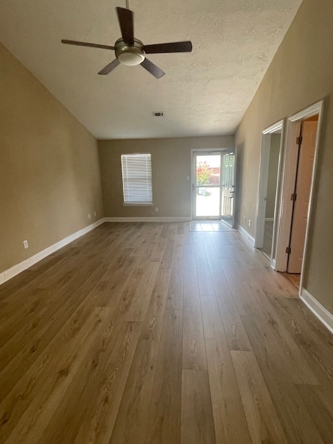 556 Edgecliff Ln in Evans, GA - Building Photo - Building Photo