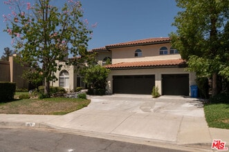 923 Derek Dr in Arcadia, CA - Building Photo - Building Photo