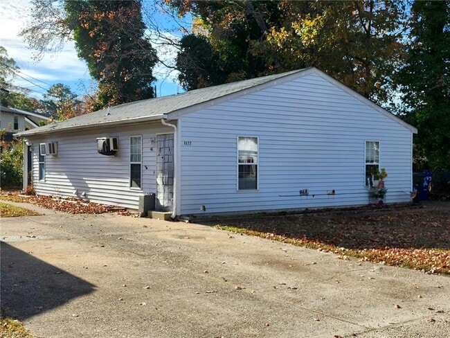 property at 1133 Modoc Ave
