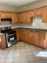 27 Fessenden St in Boston, MA - Building Photo