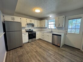 Quail Creek in Madison, TN - Building Photo